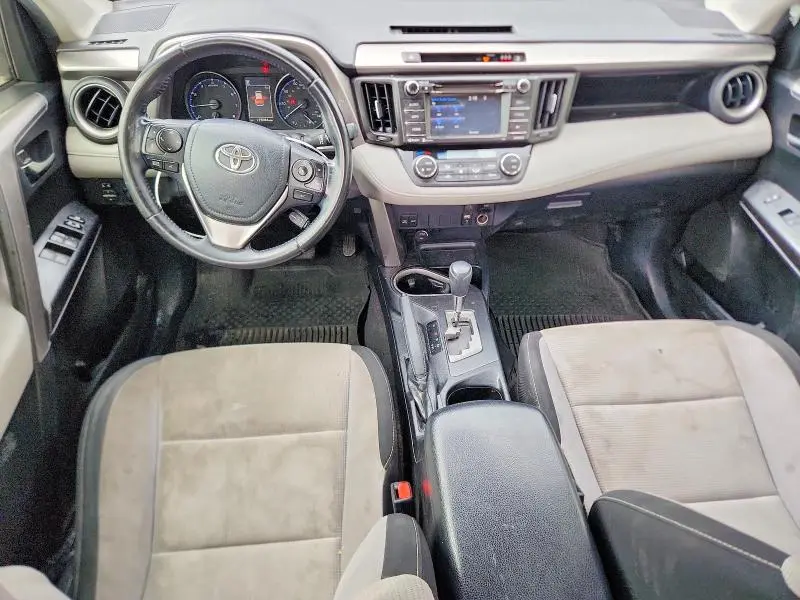 2017 TOYOTA RAV4 XLE  