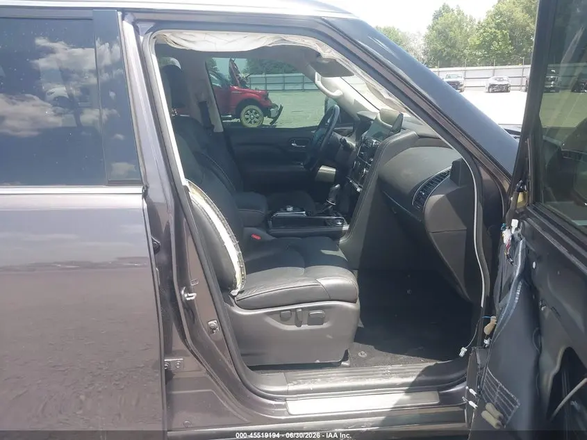 2022 INFINITI QX80 LUXE