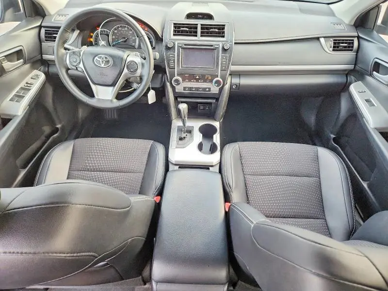 2013 TOYOTA CAMRY SE  