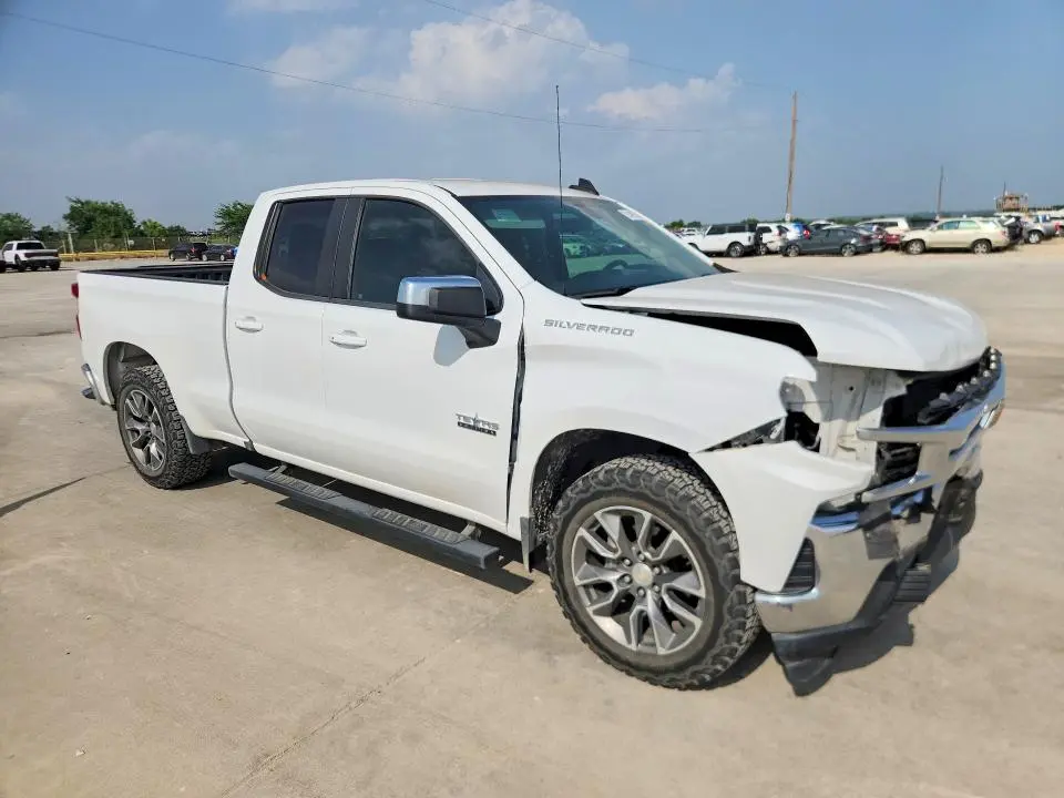 2019 CHEVROLET SILVERADO C1500 LT  
