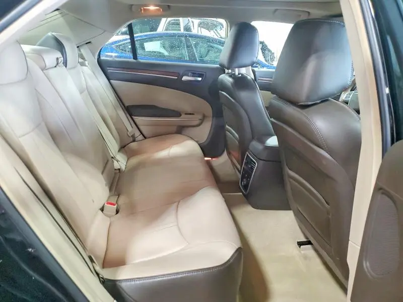 2013 CHRYSLER 300C LUXURY  