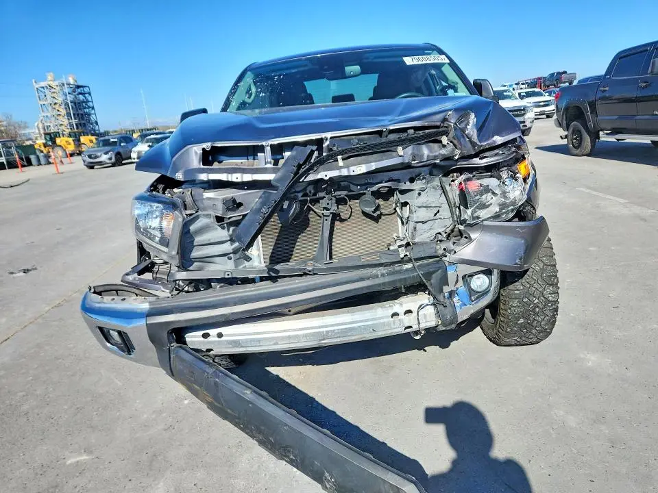 2021 TOYOTA TUNDRA SR5  