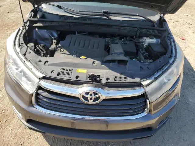 2015 TOYOTA HIGHLANDER XLE  