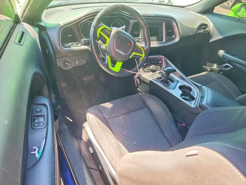2017 DODGE CHALLENGER SXT  