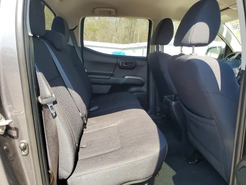 2018 TOYOTA TACOMA SR5  