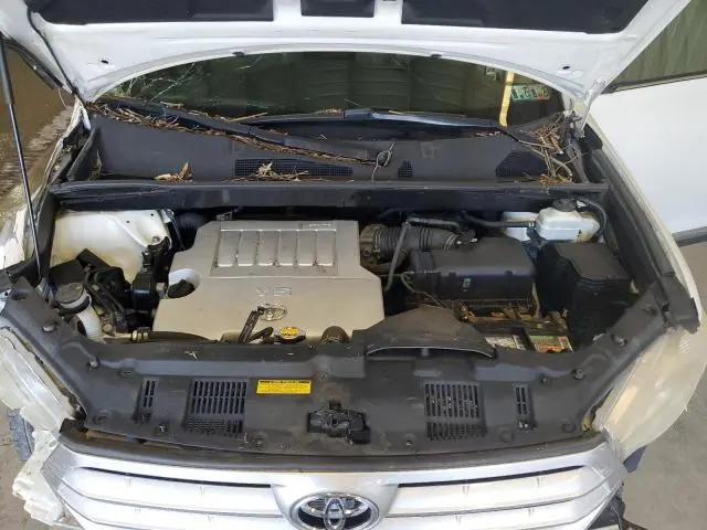 2011 TOYOTA HIGHLANDER BASE  