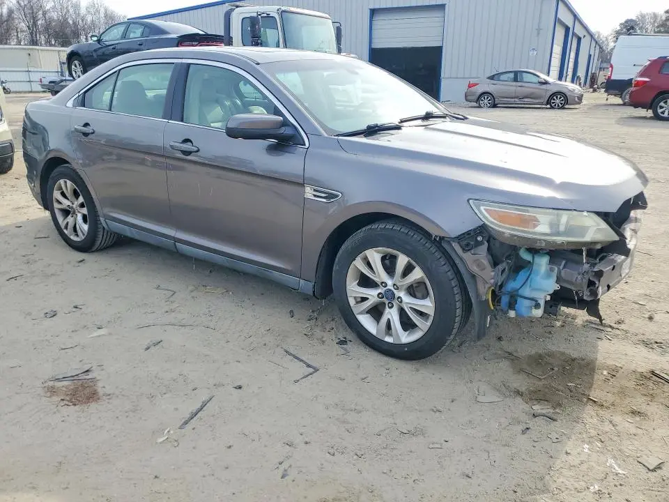 2011 FORD TAURUS SEL  