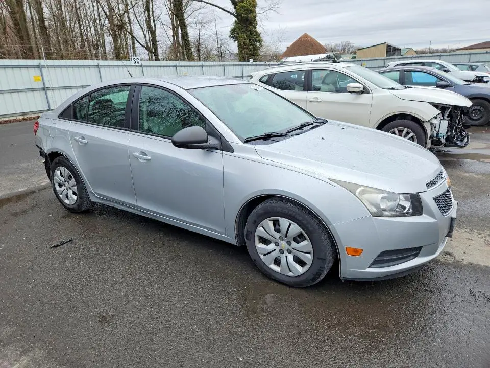 2013 CHEVROLET CRUZE LS  