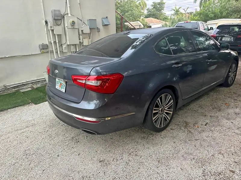 2015 KIA CADENZA PREMIUM  