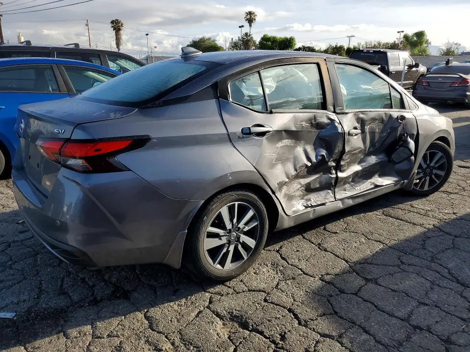 2020 NISSAN VERSA SV  