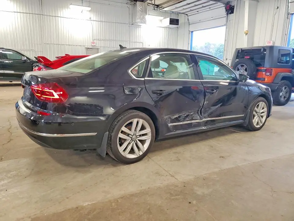 2017 VOLKSWAGEN PASSAT SEL PREMIUM  