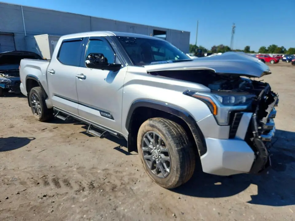 2023 TOYOTA TUNDRA PLATINUM HV  