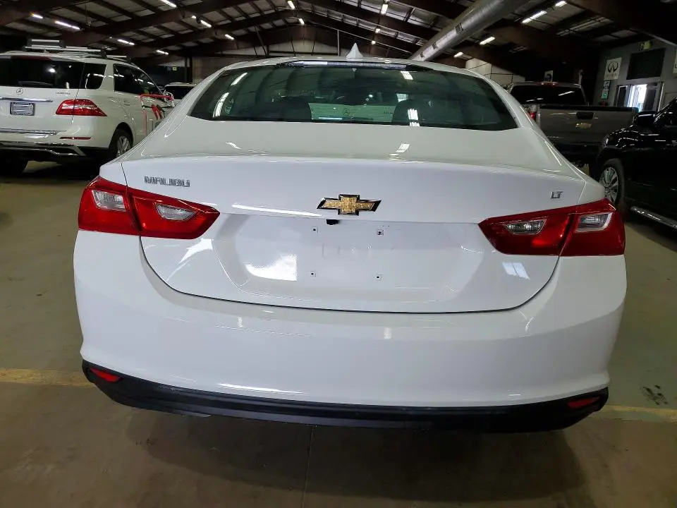 2017 CHEVROLET MALIBU LT  