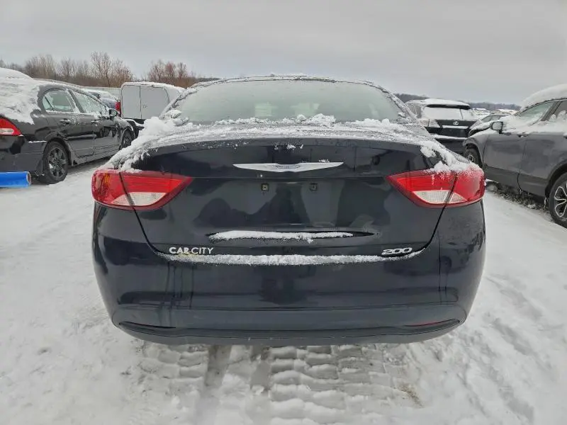 2015 CHRYSLER 200 LX  