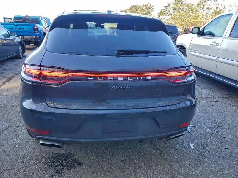 2021 PORSCHE MACAN   