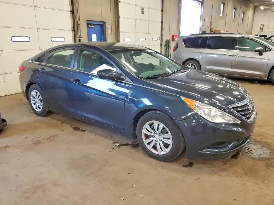 2011 HYUNDAI SONATA GLS  