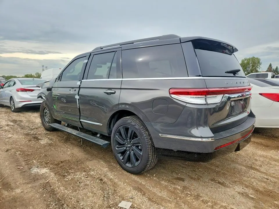 2024 LINCOLN NAVIGATOR BLACK LABEL  