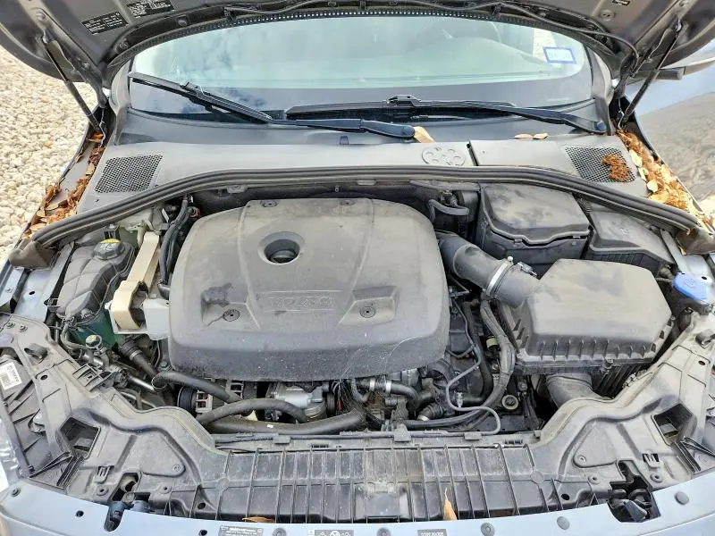 2017 VOLVO S60   