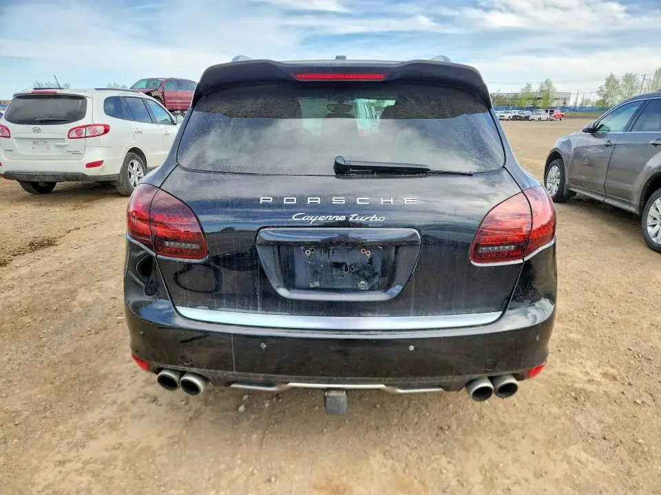 2012 PORSCHE CAYENNE TURBO  
