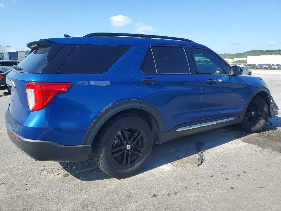 2022 FORD EXPLORER XLT  