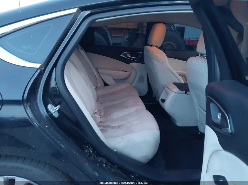 2016 CHRYSLER 200 LIMITED