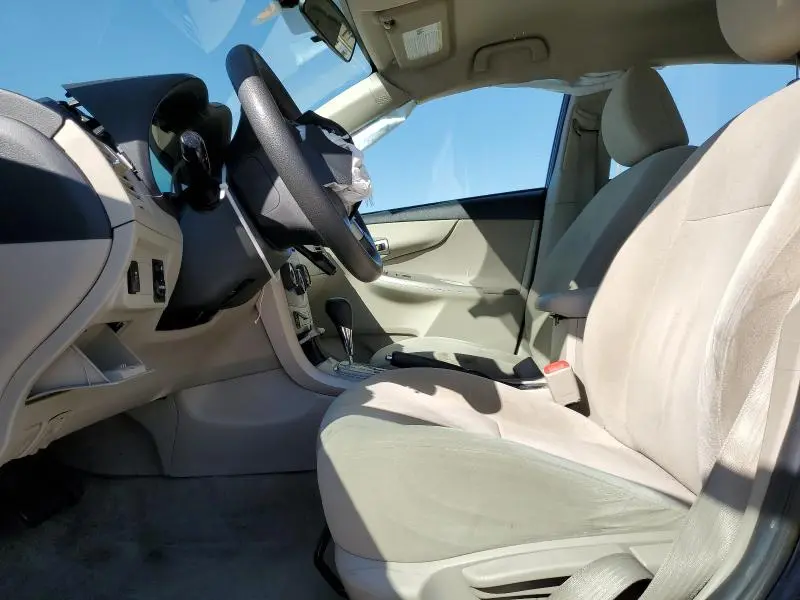 2013 TOYOTA COROLLA BASE  
