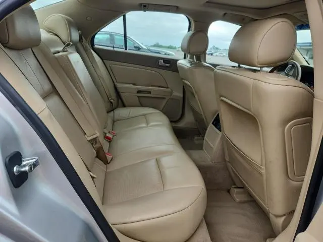 2011 CADILLAC STS LUXURY  
