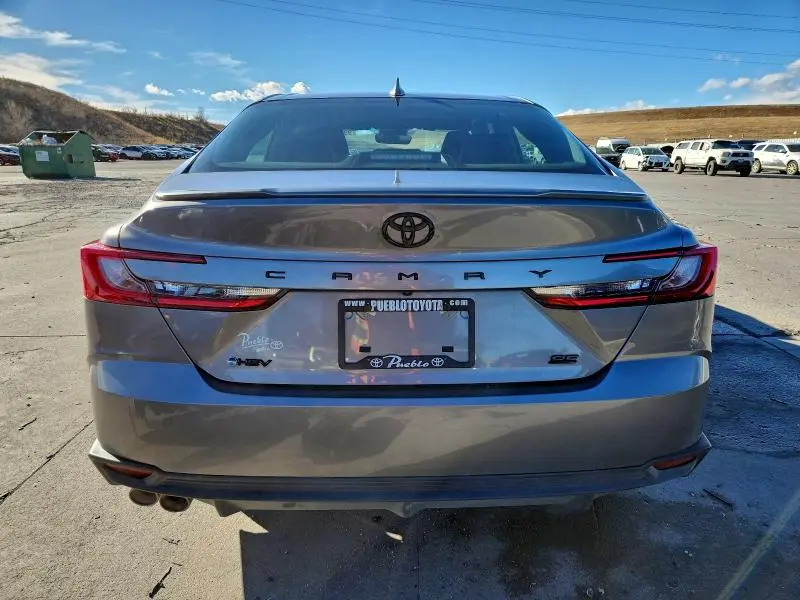 2025 TOYOTA CAMRY SE  