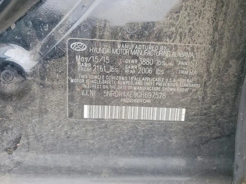 2016 HYUNDAI ELANTRA SE  