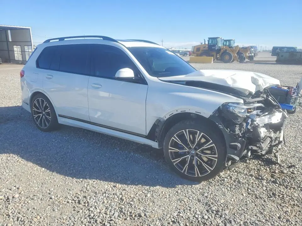 2022 BMW X7 M50I  
