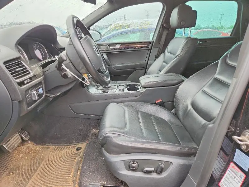2014 VOLKSWAGEN TOUAREG V6 TDI  