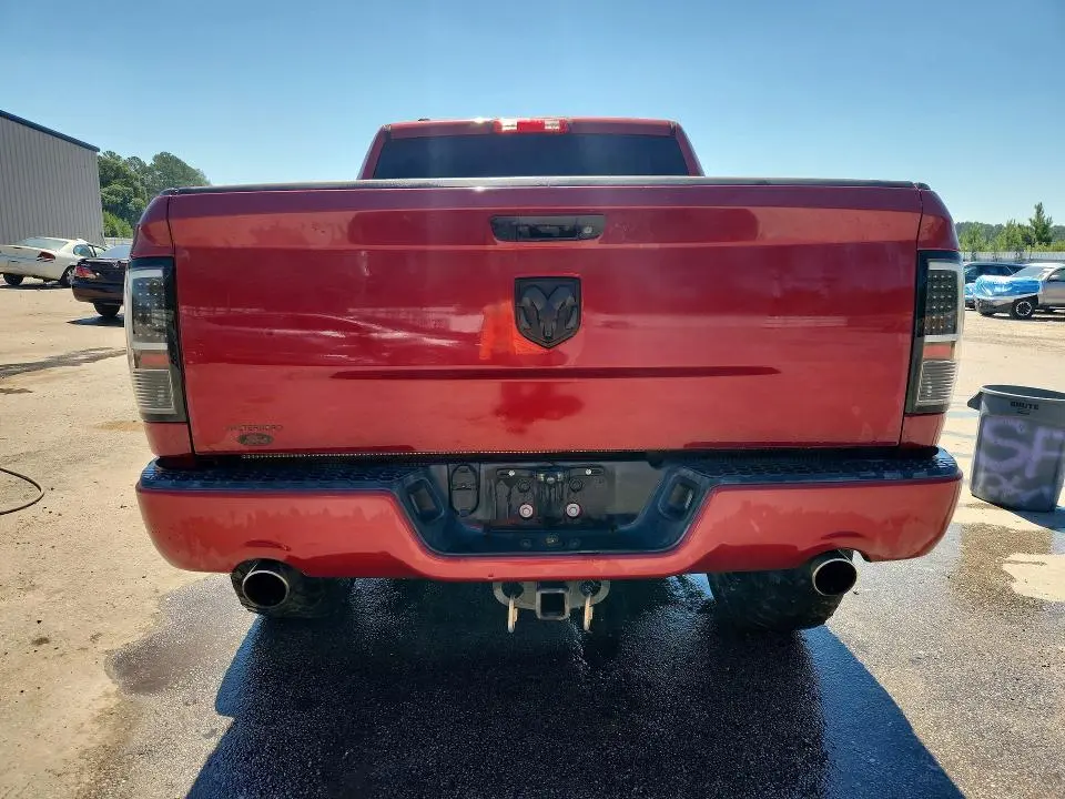 2015 RAM 1500 ST  