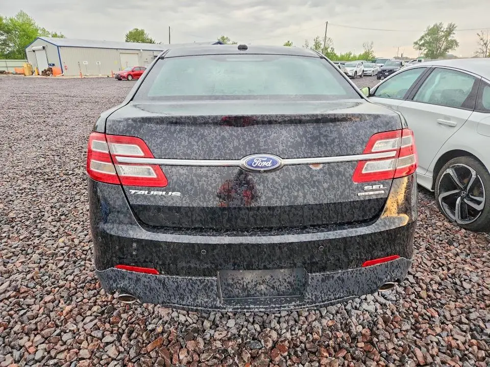 2017 FORD TAURUS SEL  