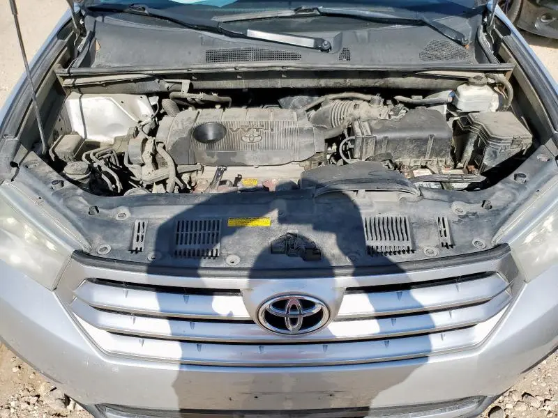 2013 TOYOTA HIGHLANDER BASE  