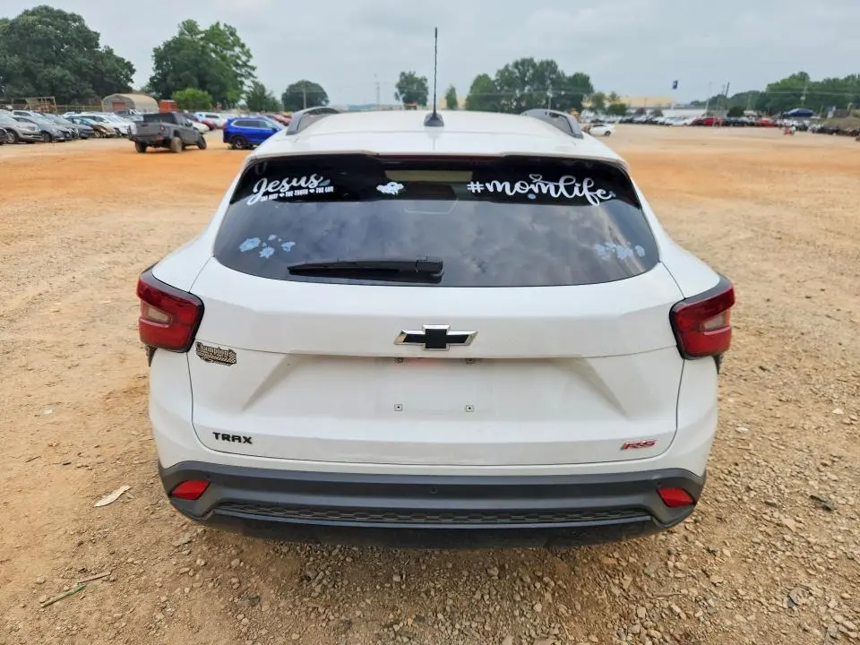 2025 CHEVROLET TRAX 2RS  