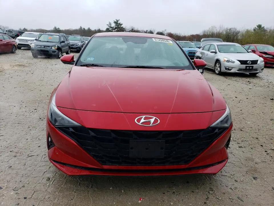 2022 HYUNDAI ELANTRA SEL  