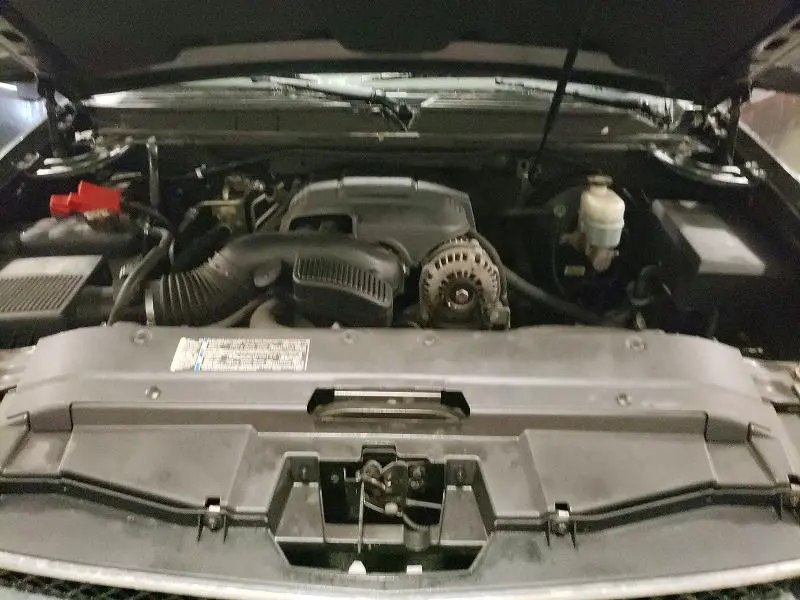 2010 CHEVROLET SUBURBAN K1500 LS  