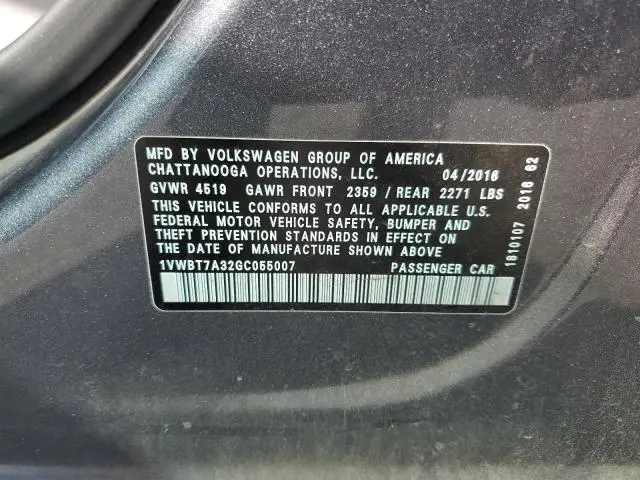 2016 VOLKSWAGEN PASSAT SE