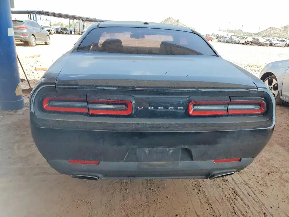 2017 DODGE CHALLENGER SXT  