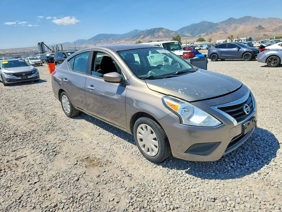 2016 NISSAN VERSA 1.6 SV  