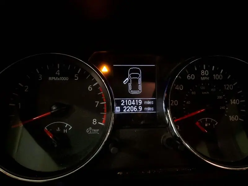2011 NISSAN ROGUE S  