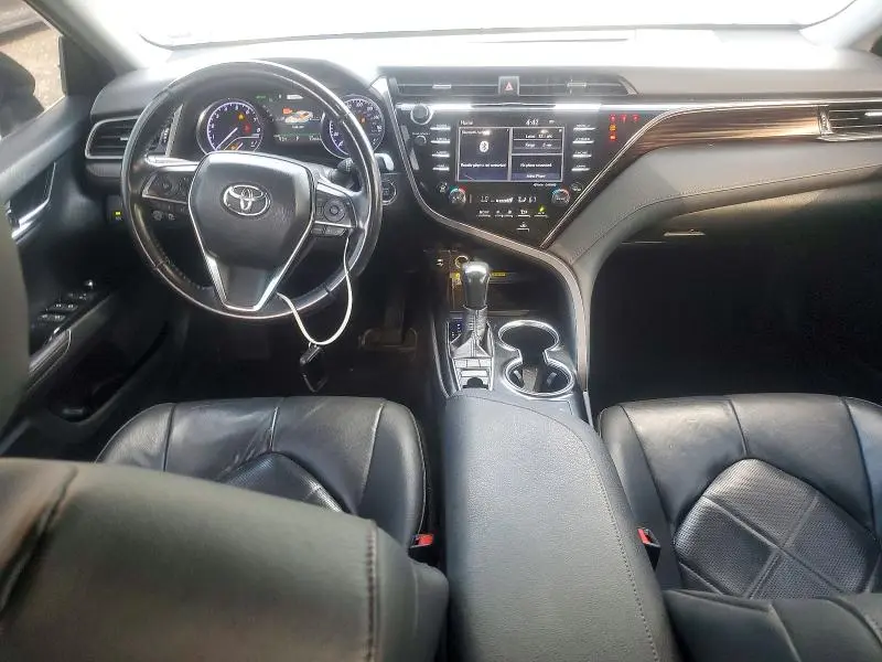 2019 TOYOTA CAMRY XLE  