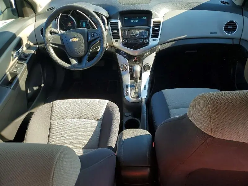 2015 CHEVROLET CRUZE LS  
