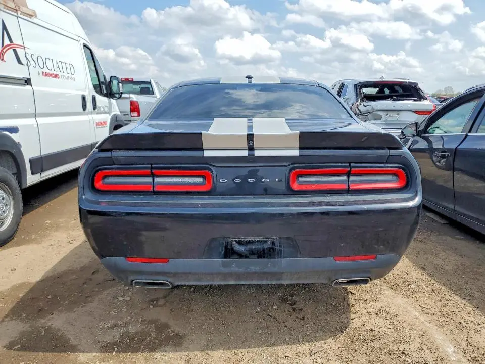 2018 DODGE CHALLENGER SXT  