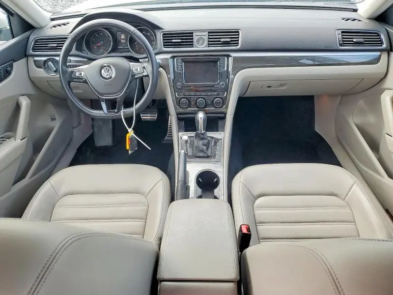 2017 VOLKSWAGEN PASSAT SEL PREMIUM  