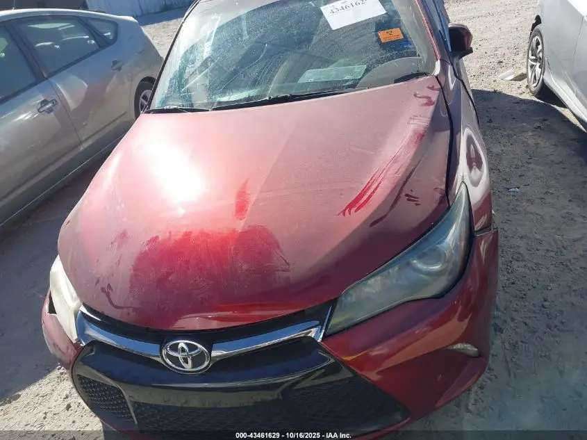 2015 TOYOTA CAMRY SE