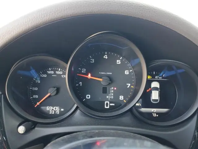 2017 PORSCHE MACAN   