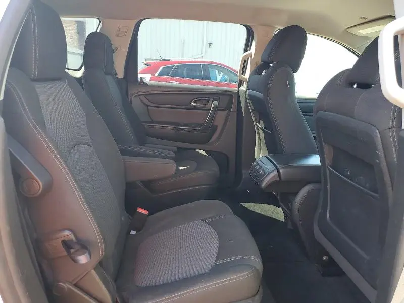 2014 CHEVROLET TRAVERSE LT  