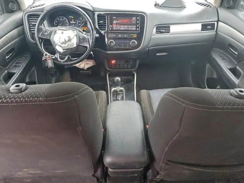 2017 MITSUBISHI OUTLANDER SE  
