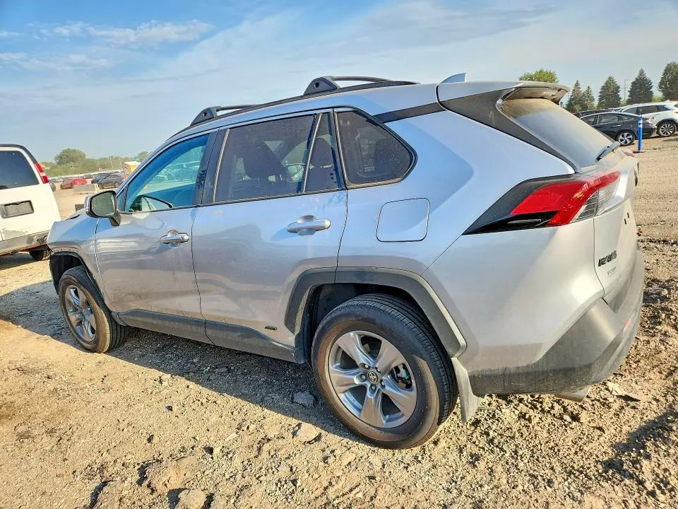 2025 TOYOTA RAV4 LE  